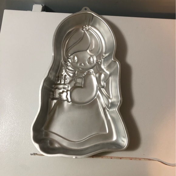 Vintage 1993 Wilton Precious Moments Cake Pan Baking Mold 2105-9365 15" x 9" - Picture 3 of 4